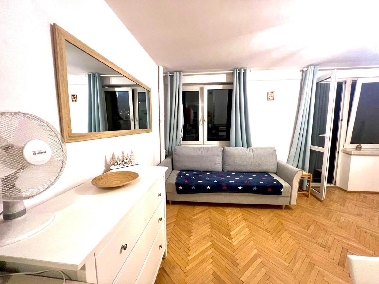 Entire Studio In Centrum Apartment Warsaw Ngoại thất bức ảnh
